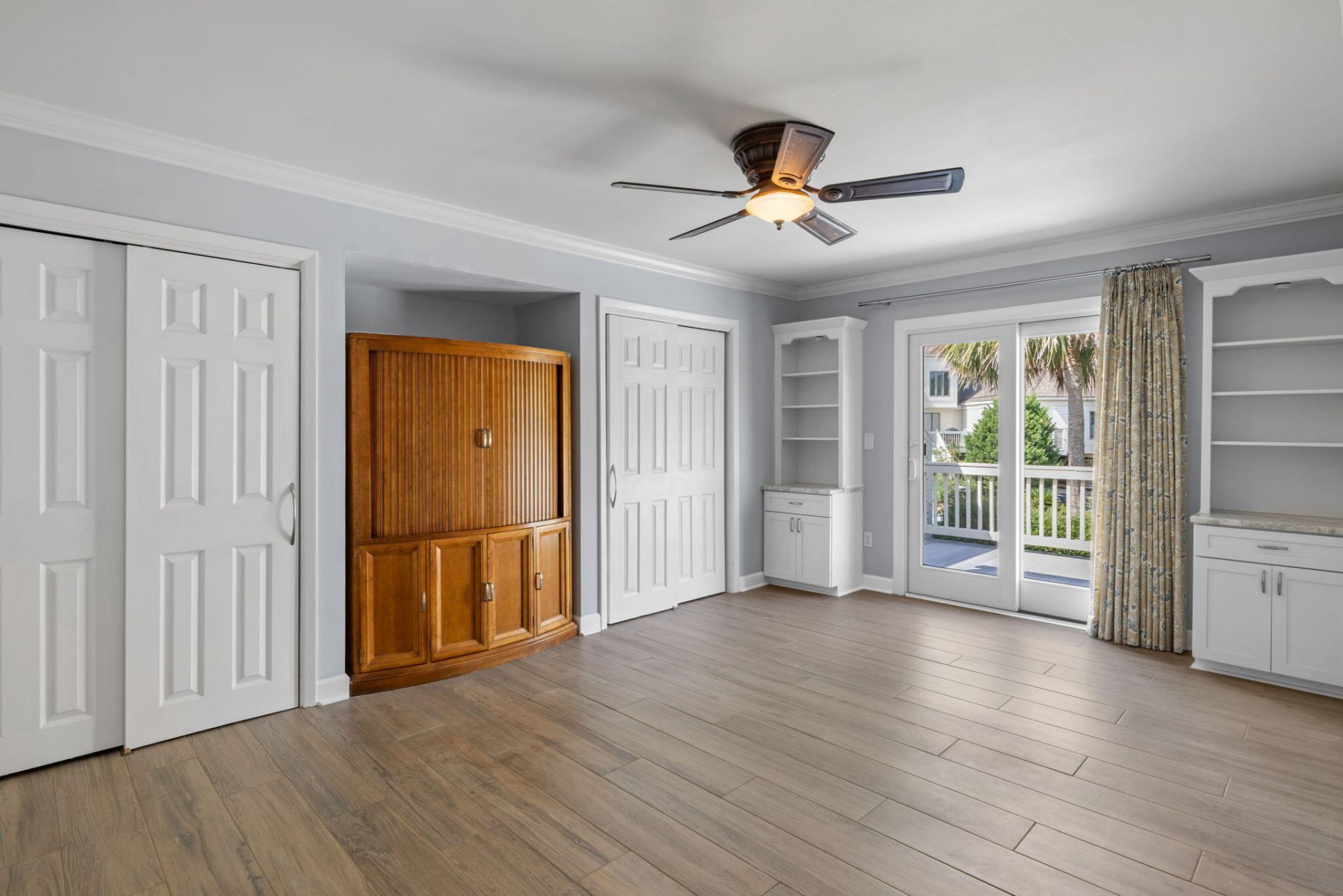 727 Spinnaker Beachhouse Court Photo 20