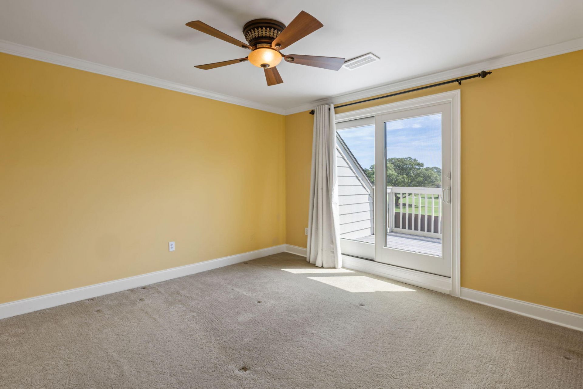 727 Spinnaker Beachhouse Court Photo 24