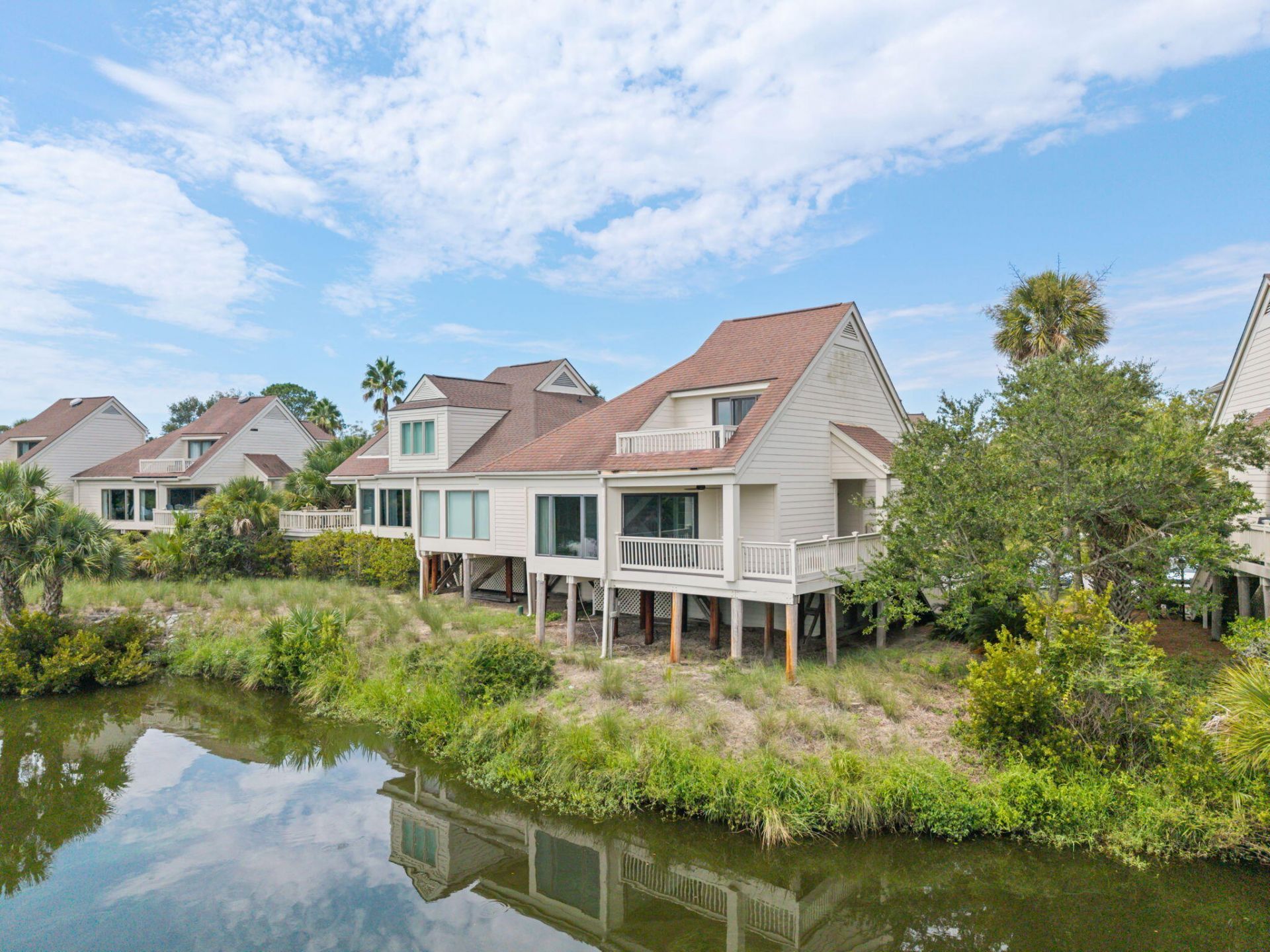 727 Spinnaker Beachhouse Court Photo 38