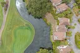 727 Spinnaker Beachhouse Court photo 4