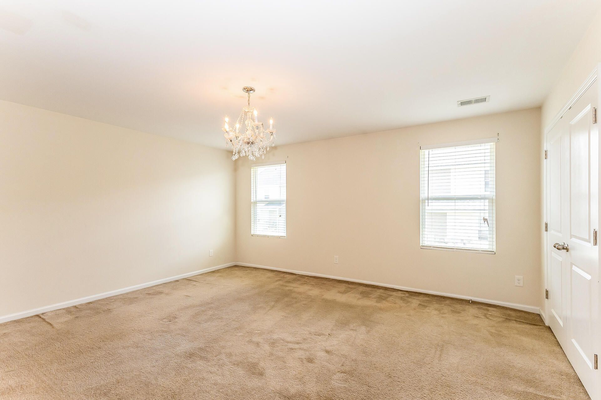 380 Flyway Road Photo 4