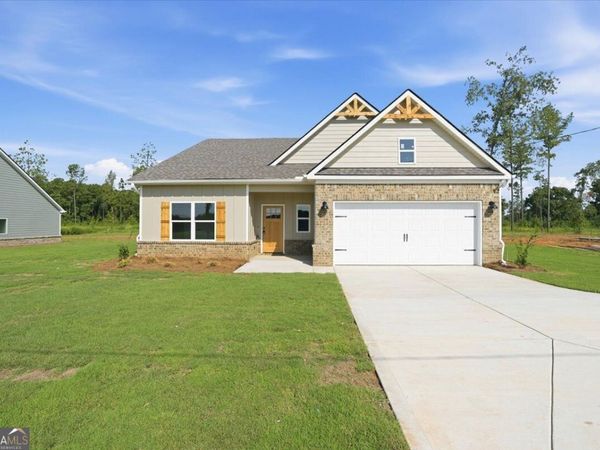 140 Overland Way, Gray, GA 31032