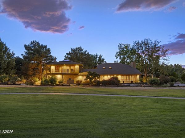1700 Sandpoint Circle, Reno, NV 89509