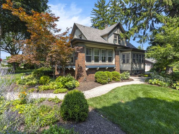 511 N Evergreen Avenue , Arlington Heights, IL 60004