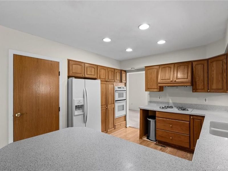 6560 Semley Court, Dayton, OH 45415 Photo 16