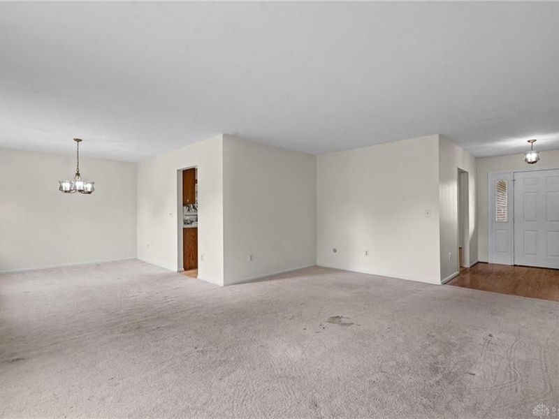 6560 Semley Court, Dayton, OH 45415 Photo 8