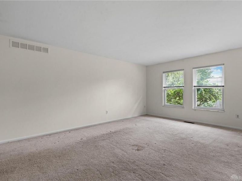 6560 Semley Court, Dayton, OH 45415 Photo 9