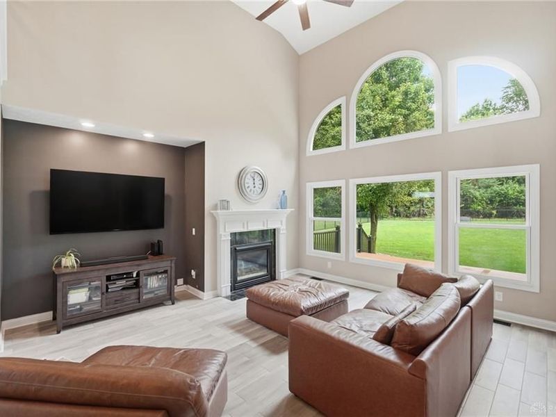 7260 Stone Ridge Drive, Springboro, OH 45066 Photo 2