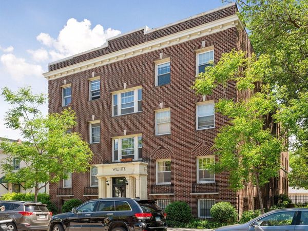 2733 Girard Avenue S, Unit 305, Minneapolis, MN 55408