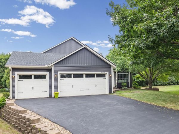8555 Jorgensen Bay S, Cottage Grove, MN 55016