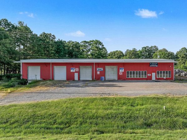 1803 E 70-71 Highway , De Queen, AR 71832
