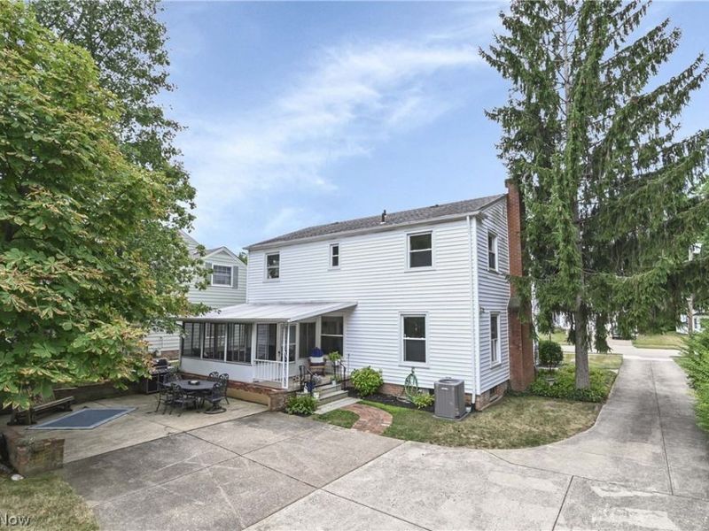 1705 Southbend Drive, Rocky River, OH 44116 Photo 5