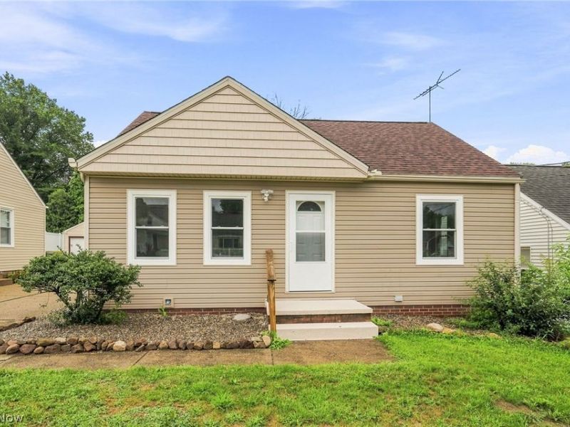1534 Norwood Place NW, Canton, OH 44709 Photo 2