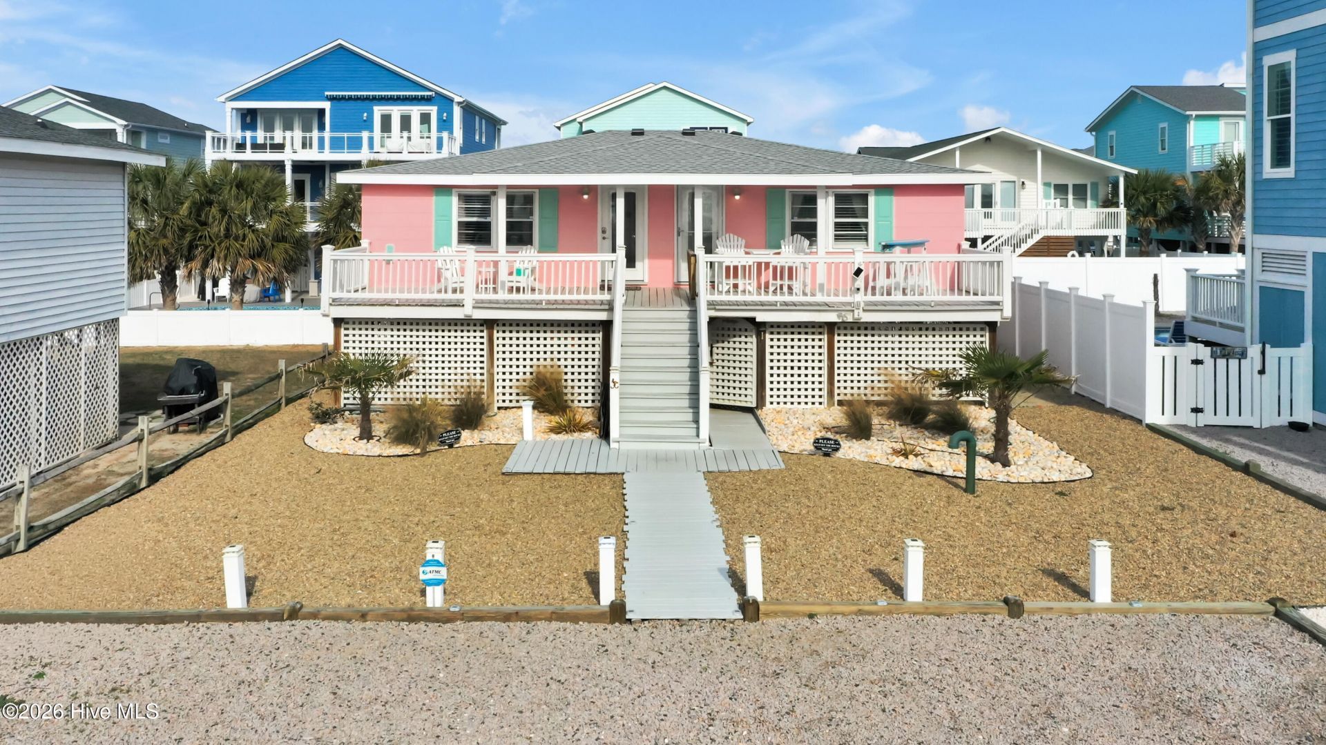 166 Ocean Boulevard W, Holden Beach, NC 28462 Main Photo