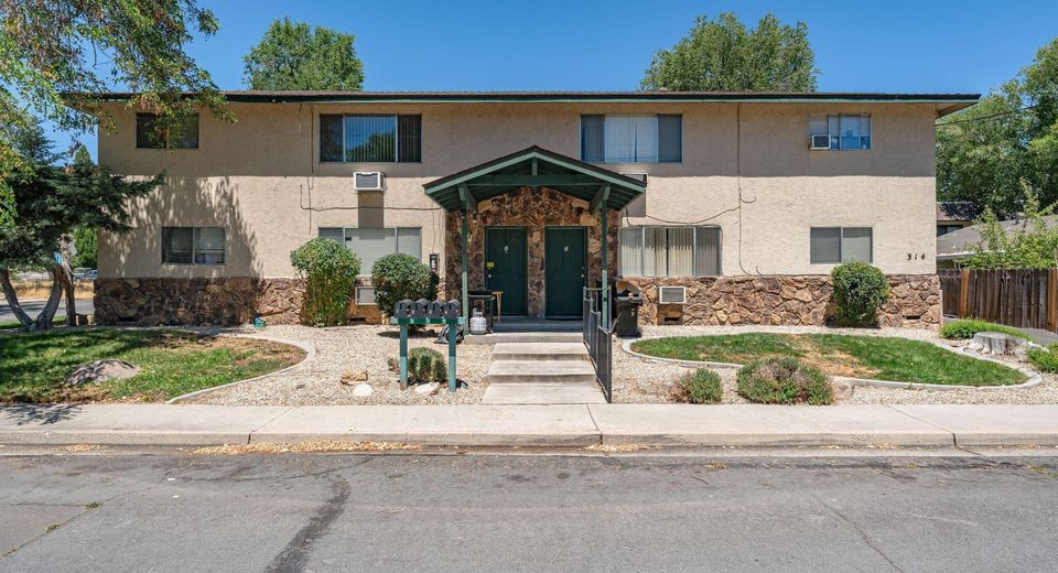 314 W 8th Street, Carson City, NV 89703 Photo