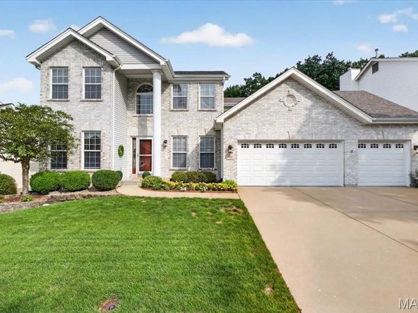 708 Hilltop Woods Court, Eureka, MO 63025