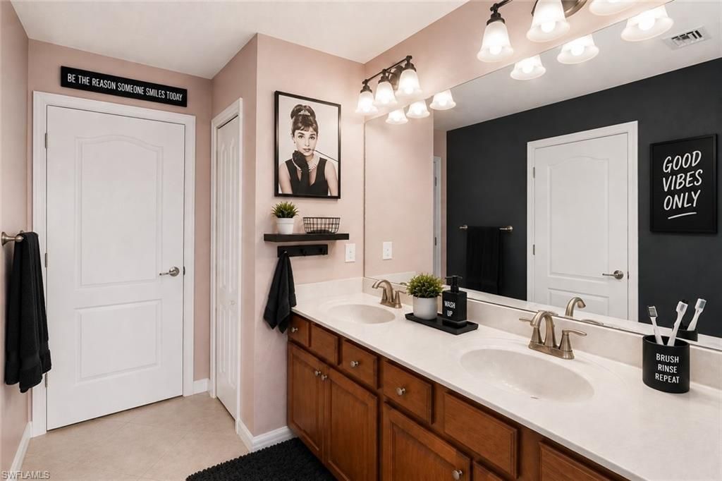 2414 Caslotti Way, Cape Coral, FL 33909 Photo