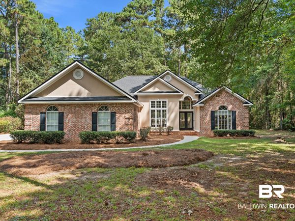 7165 Colonel Greirson Dr, Spanish Fort, AL 36527