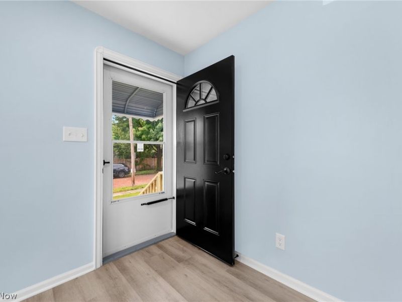 12416 Mortimer Avenue, Cleveland, OH 44111 Photo 13