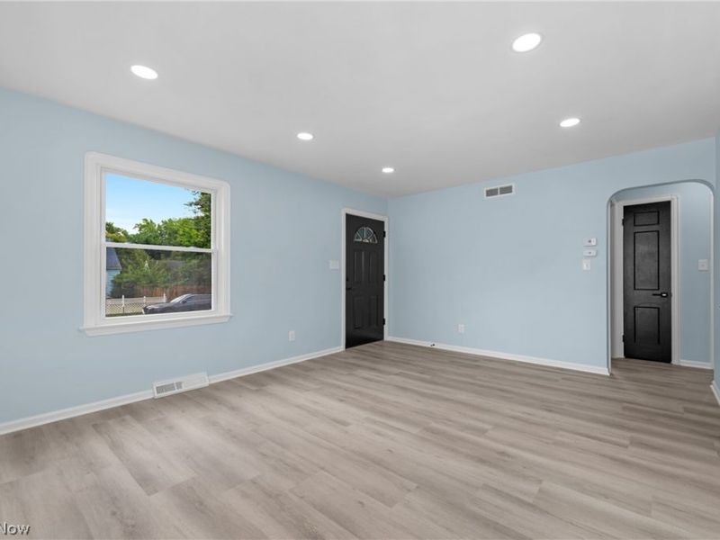 12416 Mortimer Avenue, Cleveland, OH 44111 Photo 16