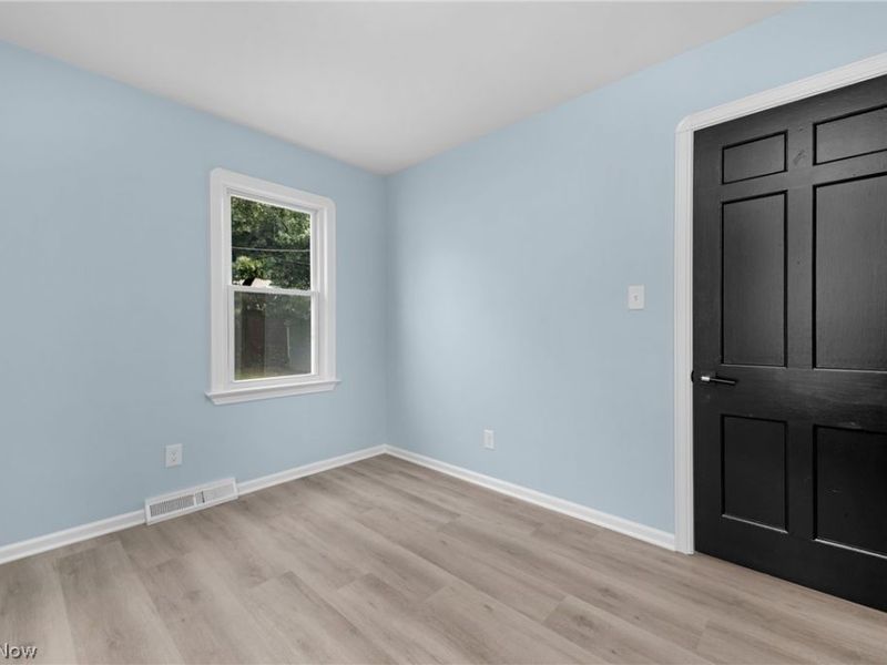 12416 Mortimer Avenue, Cleveland, OH 44111 Photo 28