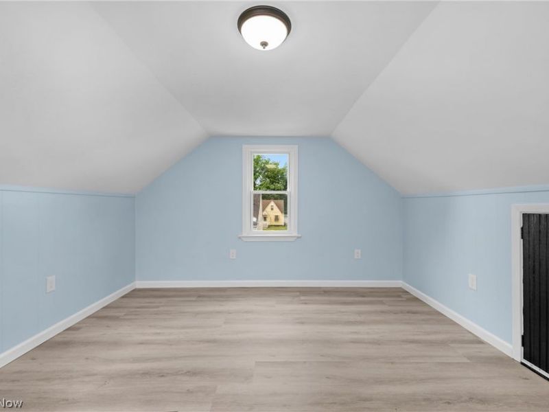 12416 Mortimer Avenue, Cleveland, OH 44111 Photo 35
