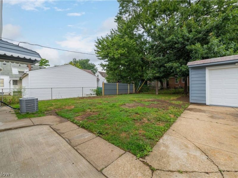 12416 Mortimer Avenue, Cleveland, OH 44111 Photo 4