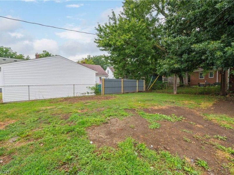 12416 Mortimer Avenue, Cleveland, OH 44111 Photo 6