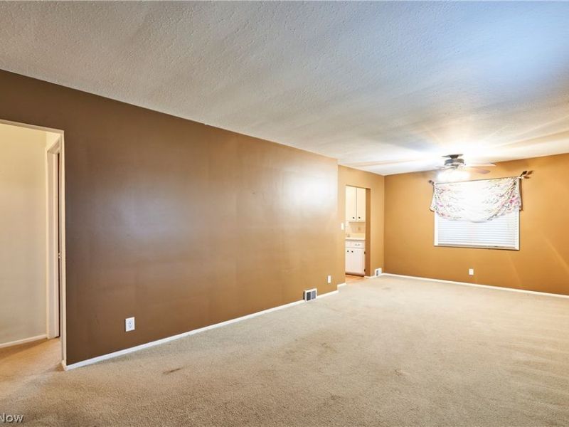29632 Fairway Boulevard, Willowick, OH 44095 Photo 13