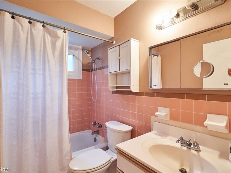 29632 Fairway Boulevard, Willowick, OH 44095 Photo 4