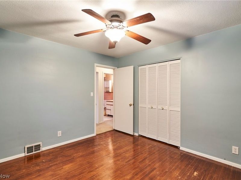 29632 Fairway Boulevard, Willowick, OH 44095 Photo 6