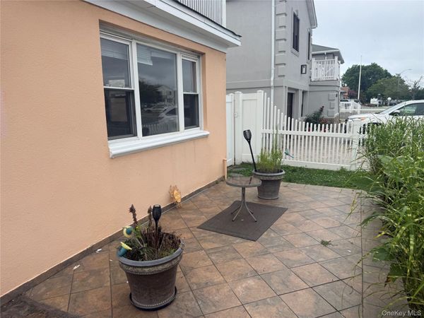 646 E Park Avenue, Long Beach, NY 11561