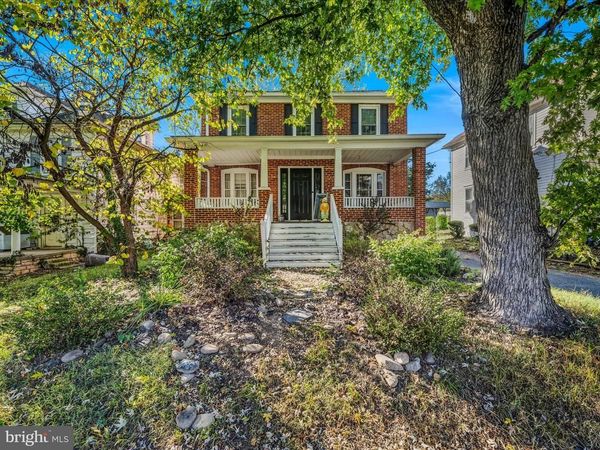 9872 WINCHESTER AVENUE, BUNKER HILL, WV 25413