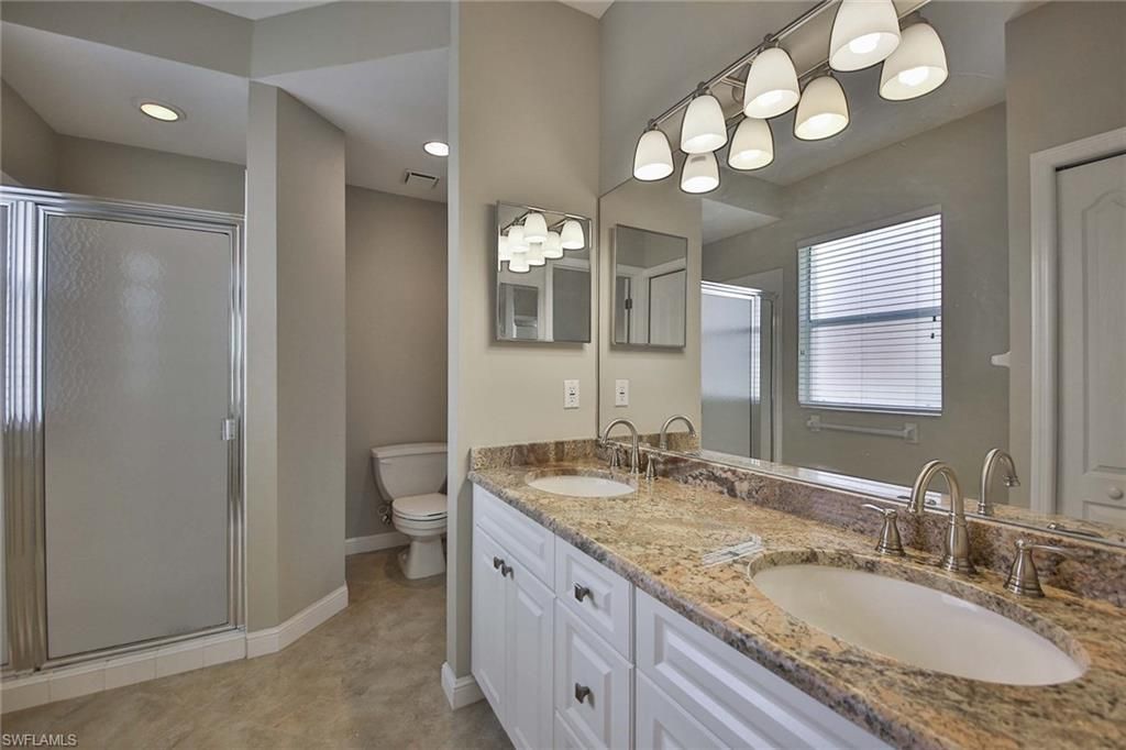 526 Lake Louise Cir, Unit 4-403, Naples, FL 34110 Photo