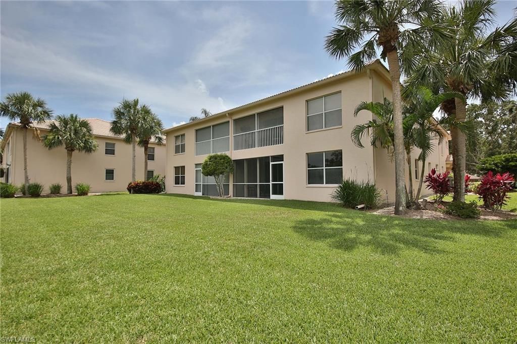 526 Lake Louise Cir, Unit 4-403, Naples, FL 34110 Photo