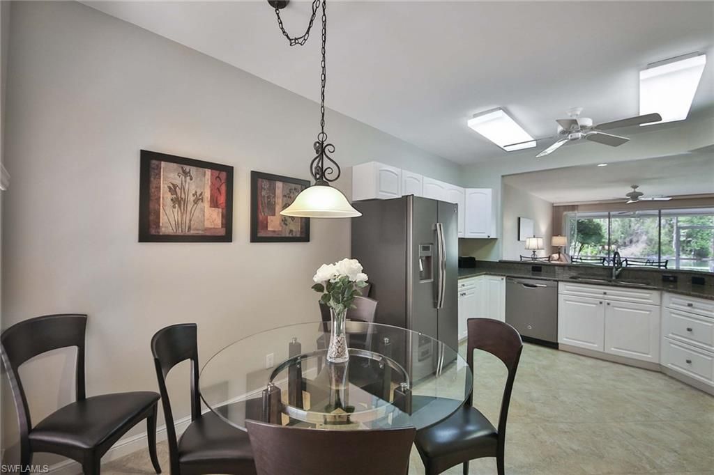 526 Lake Louise Cir, Unit 4-403, Naples, FL 34110 Photo