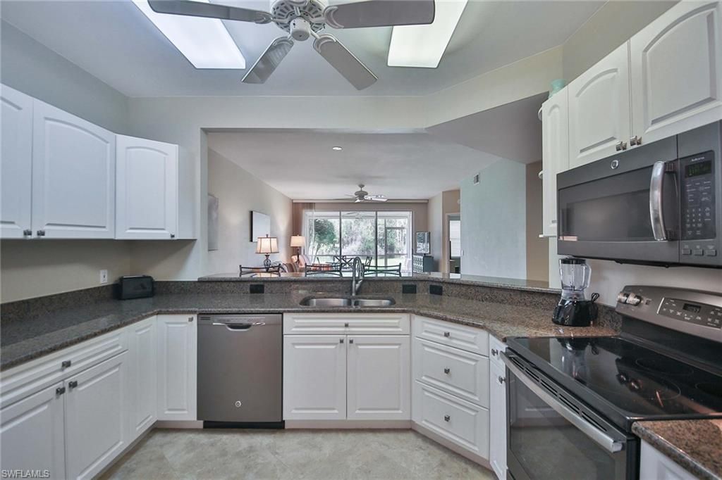 526 Lake Louise Cir, Unit 4-403, Naples, FL 34110 Photo