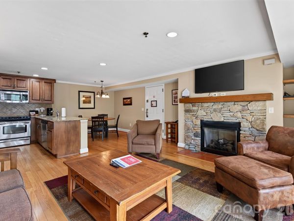 413 Bowling Park Road, Asheville, NC 28803