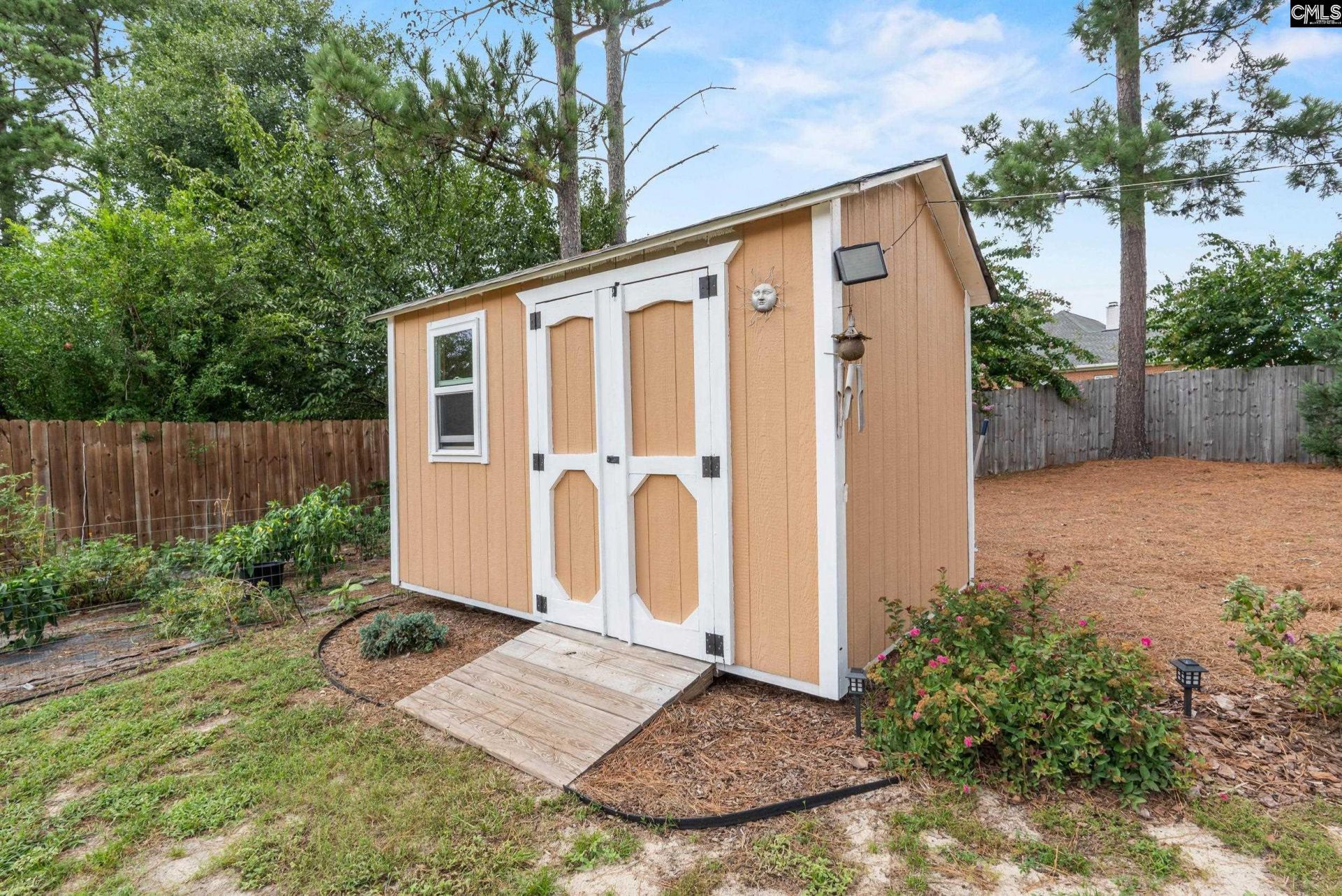 109 Letha Lane Photo 32