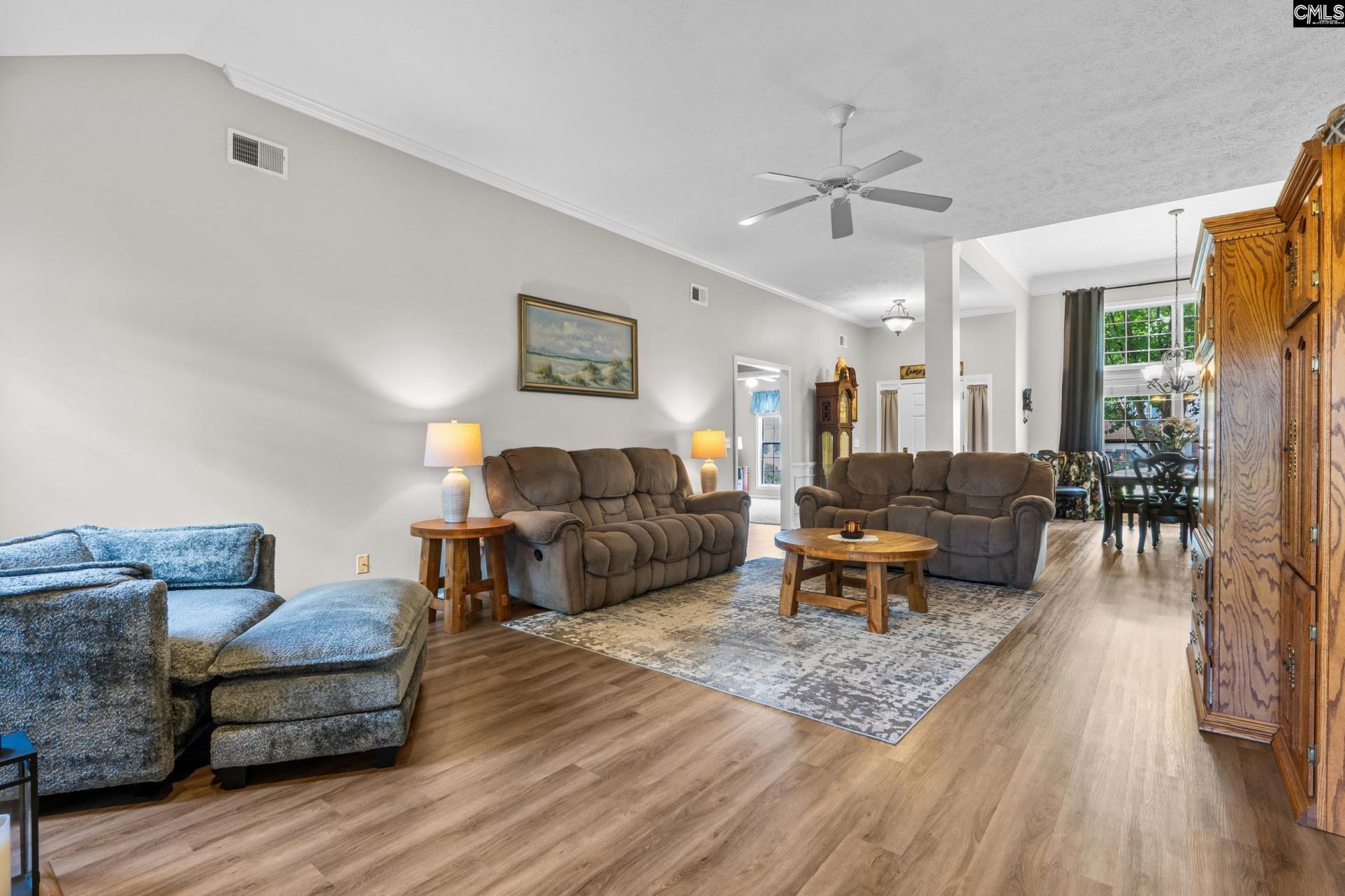 109 Letha Lane Photo 4