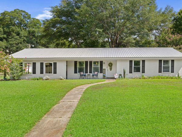 1402 Arcada Cr., Tupelo, MS 38804