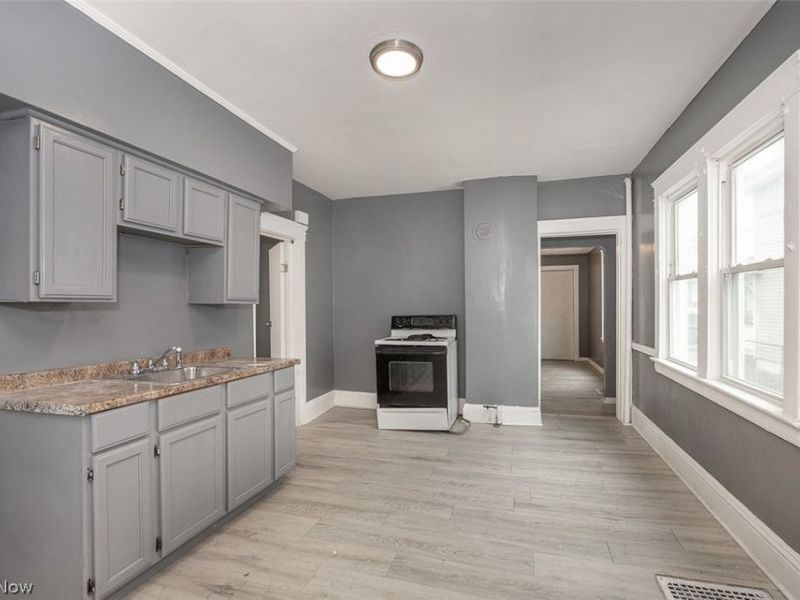 5817 Prosser Avenue, Cleveland, OH 44103 Photo 14
