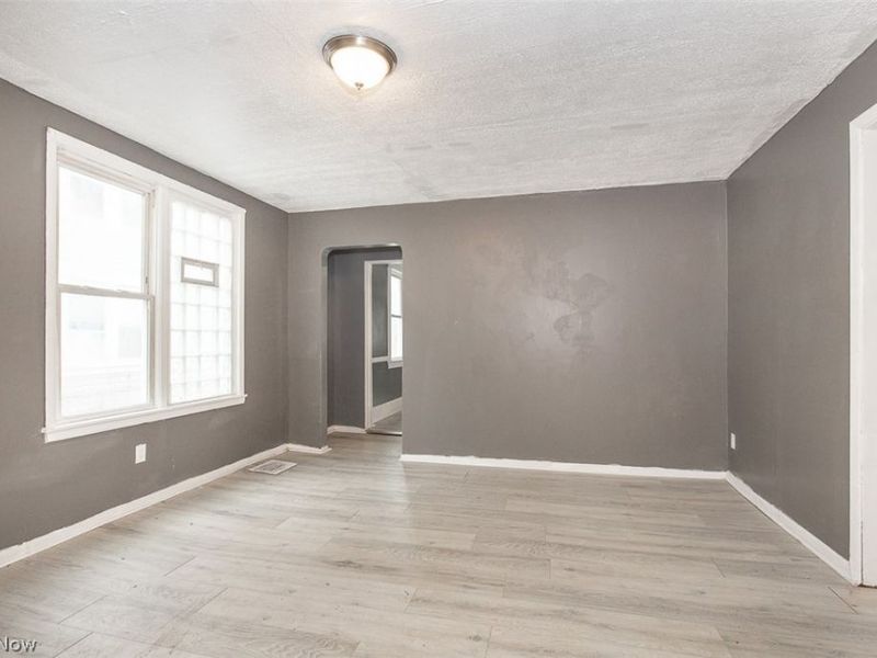 5817 Prosser Avenue, Cleveland, OH 44103 Photo 7
