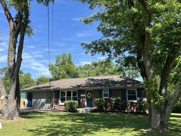 809 Colfax Dr SE, Nashville, TN 37214