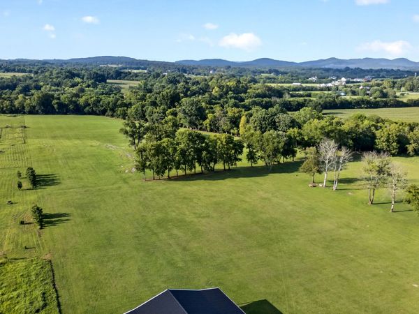 1 Lascassas Pike, Lascassas, TN 37085