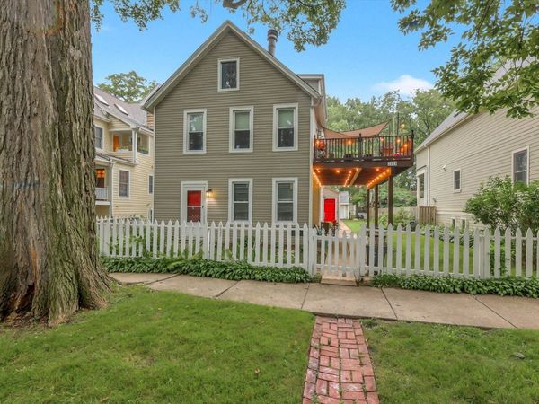 2123 Wesley Avenue , Unit 1, Evanston, IL 60201