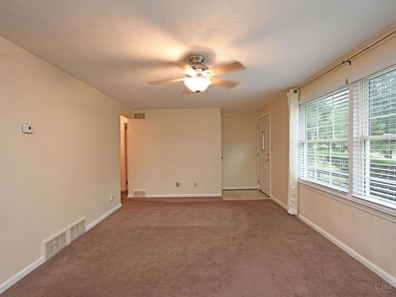 1127 Flick Lane, Union Township, OH 45103 Photo 7