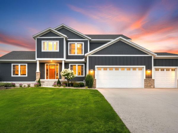 36 W Farr Road, Norton Shores, MI 49444