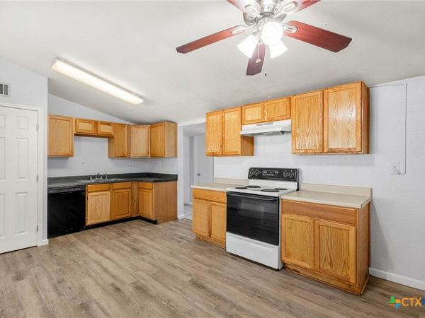 810 Evergreen Drive , Killeen, TX 76541