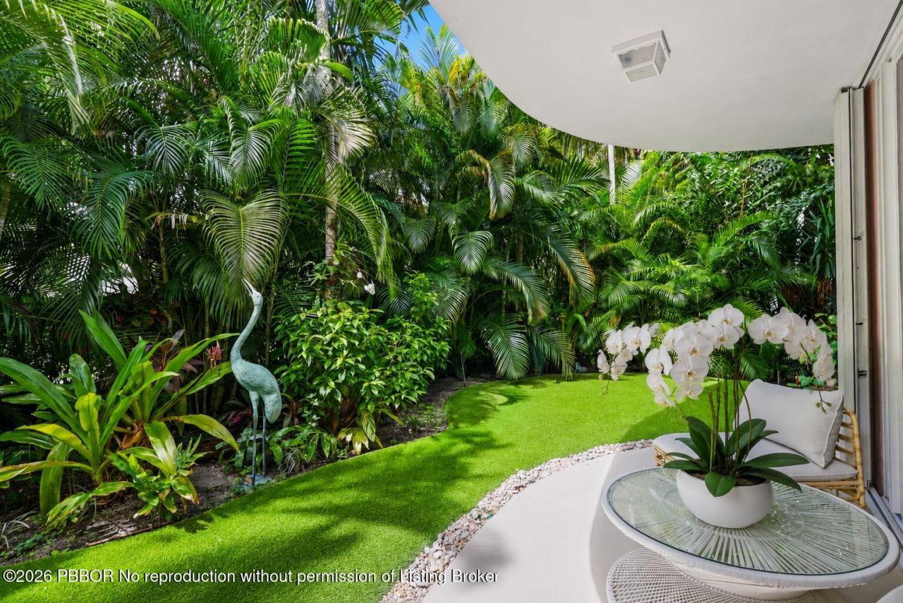 429 Australian Avenue, Unit 3, Palm Beach, FL 33480 Photo